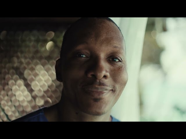 Luxury Awaits: Meet Kenneth, the Masseuse