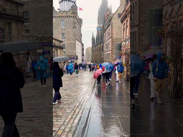 Have you ever been to Edinburgh? 📍🏴󠁧󠁢󠁳󠁣󠁴󠁿 #shorts #viral #ytshorts #scotland #castle
