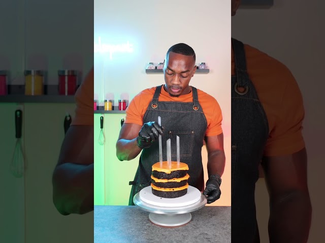 I made a cake using Oreos #shorts #halloween