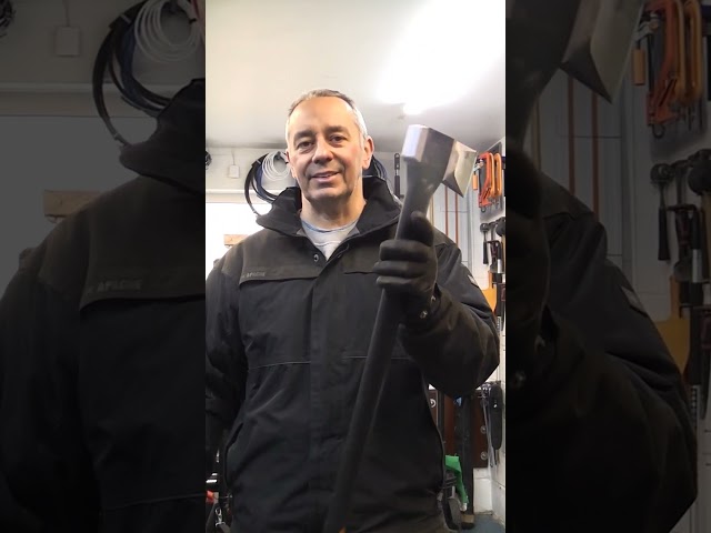 Fiskars X27 super splitting axe