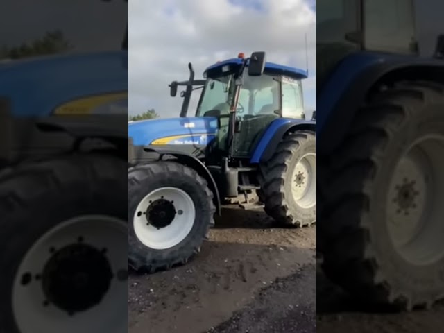 NEW HOLLAND  TM150