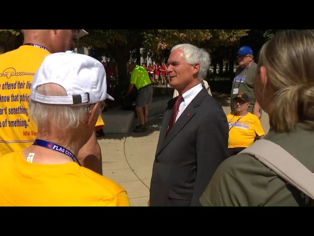 Northwest Ohio congressman visits with Flag City Honor Flight veterans in DC