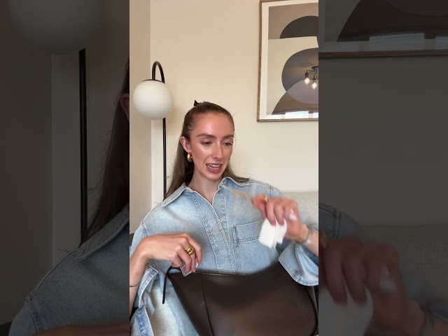 What’s in my bag? (Full version on 🎵⏰)