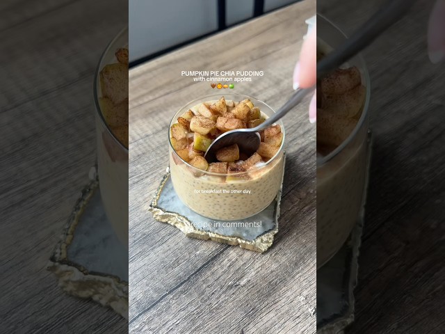 Pumpkin pie chia pudding with cinnamon apples! High fiber and high protein breakfast recipe