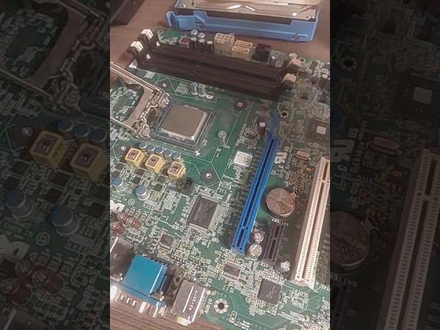 CPU removal 🖥️​💾​ #linux #computers