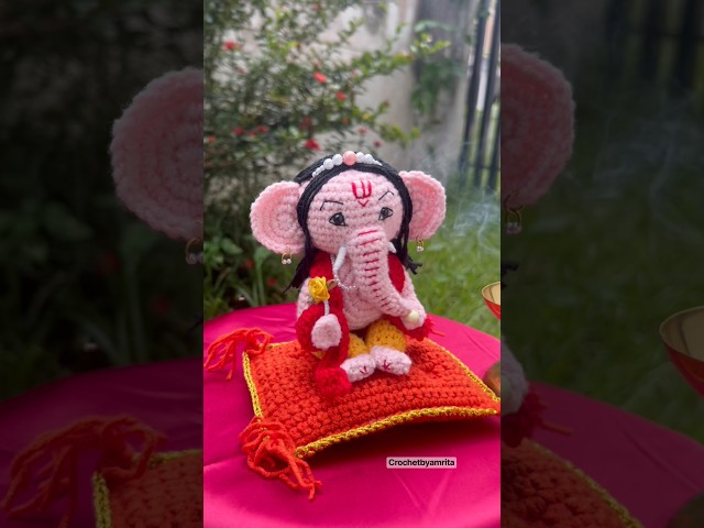 Can we get a ‘Ganpati Bappa Morya’ in the comments?😊🙏🏻❤️🌹
