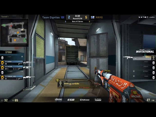 CS:GO - XartEd0n burns in his own molotov - funny bloops