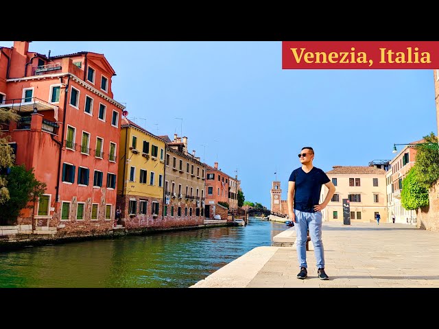 First Impressions of Venice - The City of Canals: Train Trip from Padova & Packing Tips [Ep.76]