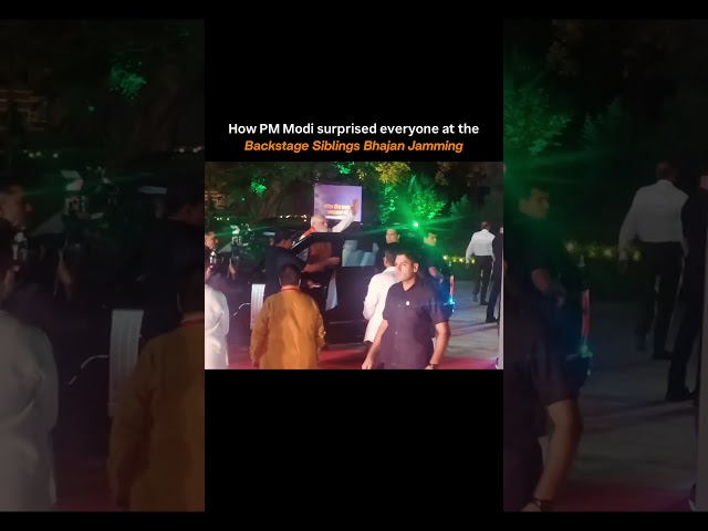 PM Modi at Backstage Siblings jamming #Modi #Backstagesiblings