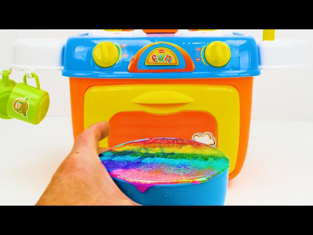 Toy Learning Video for Toddlers - Learn Spanish Colors, Shapes, and Numbers with a Birthday Cake!