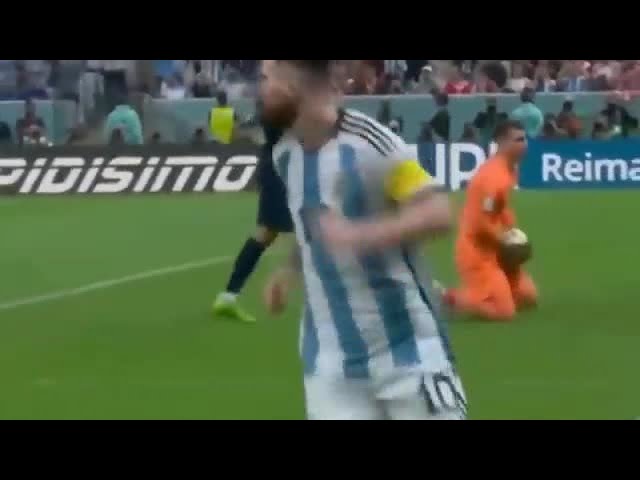 KARINA Ranni la original de Las Primas - Y VAMOS ARGENTINA - ARGENTINA CROACIA 3-0
