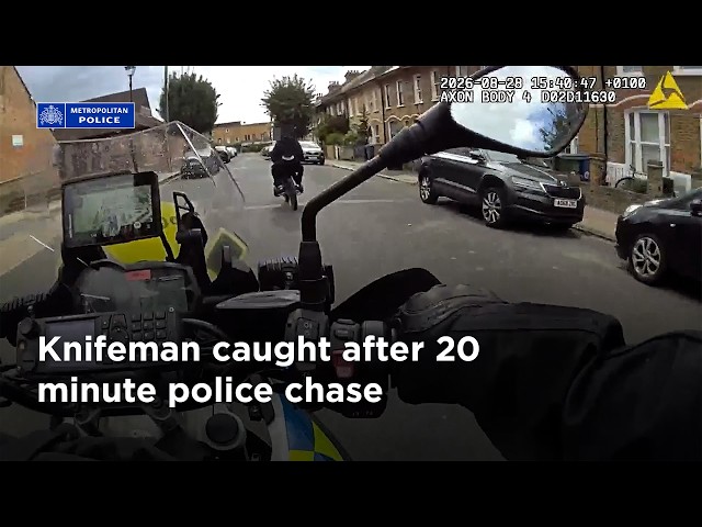 Police Bodycam: Motorbike Cop v E-bike knifeman
