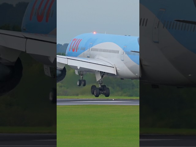 RARE 23L Landing At Manchester Airport 🤩
