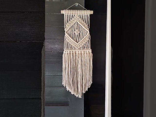 Cute & small macrame wall hanging #macrame #boho #decor
