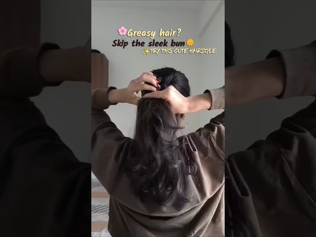 Easy& quick Dutch braid ponytail hairstyle short wavyhair#tutorial#hairstyle  #shorts#fyp#grwm #hair