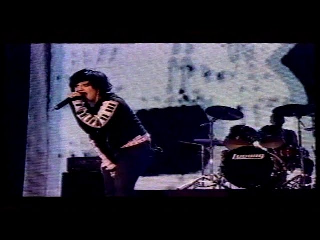 Kelly Osbourne-Shut Up (Smash Hits Poll Winners Party)