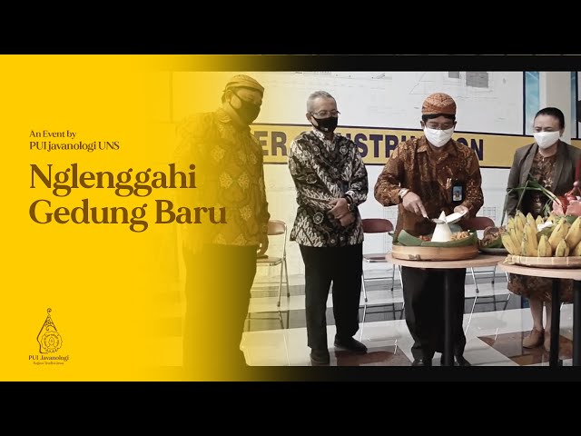 Pemotongan Tumpeng "Nglenggahi Gedung Baru" PUI Javanologi UNS