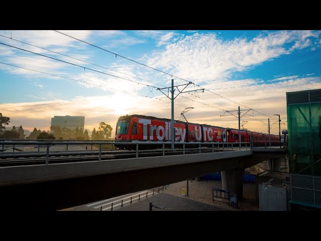 UC San Diego Blue Line Trolley Makes Its First Stops on Campus