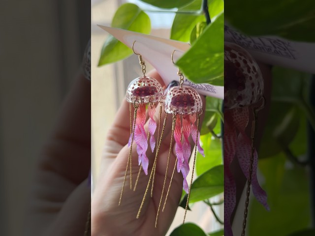 Watch me make Mauve Stinger jellyfish out of polymer clay! #polymerclayartist #earrings