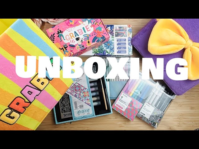 Grabie 5 year anniversary box!! Let’s open it together 💝