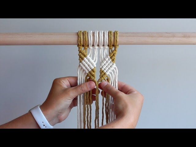 DIY Macrame Tutorial - Incorporating Colour Into Your Work Using Double Half Hitch Knots!