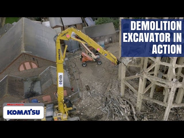 Komatsu PC490LC-10 HRD Demolition Excavator in action