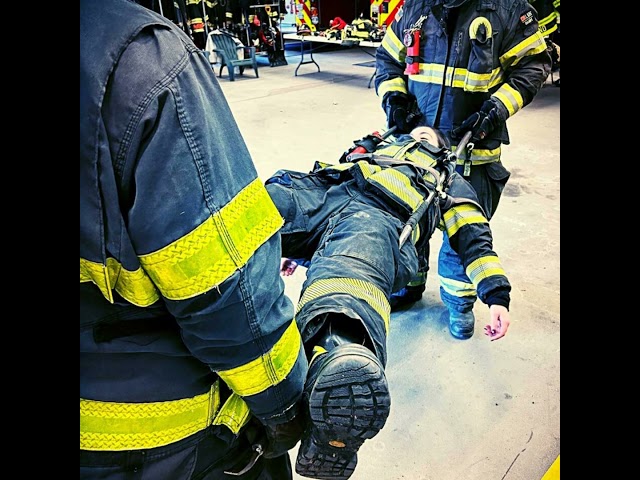 Using a Halligan Hook as a RIT Tool with AB Turenne