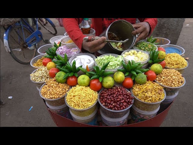 This Man Has Very Beautifully Decorated His Shop | Indian Street Food