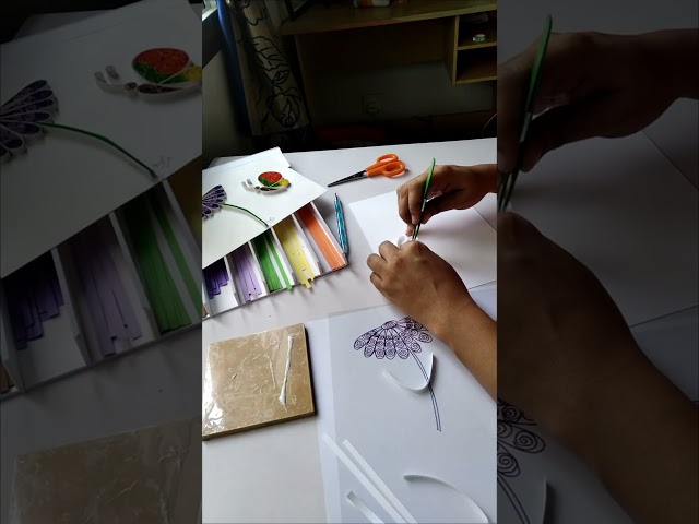 Butterfly outline quilling - template available in my etsy shop #quillingtemplate #quillingart