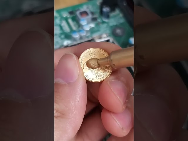 O substituto de pasta térmica mais caro que você já viu