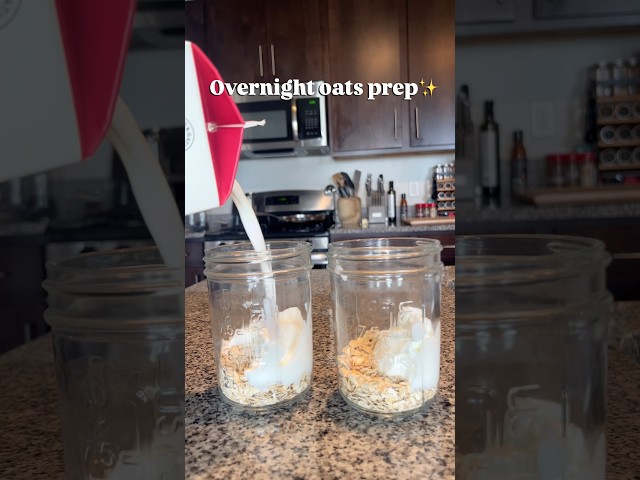 These overnight oat jars are amazing✨ #mealprep #mealprepideas #overnightoats #oats #oatsrecipe