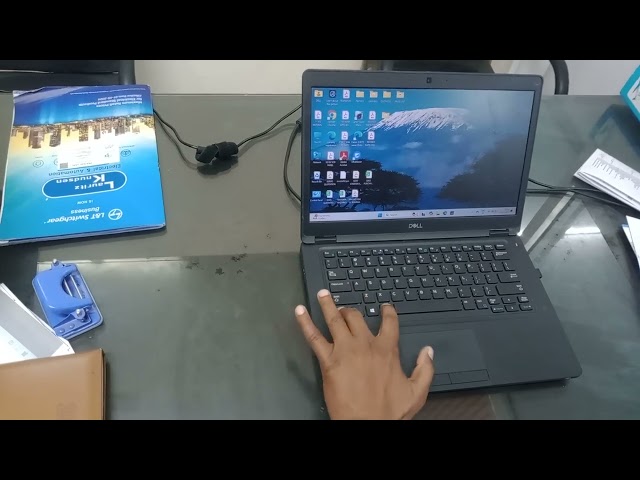LAPTOP RESTART WITH KEYBOARD IF LAPTOP  HANG . LAPTOP RESTART KARNA SIKHE.