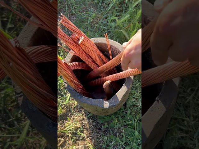 Turning 50LBS of Copper Wire Into a Guitar