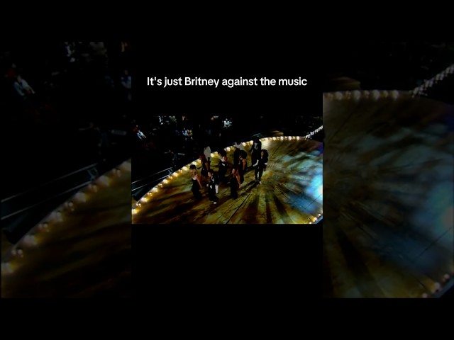 Get on the floor, lose control. #britneyspears #livemusic #concert
