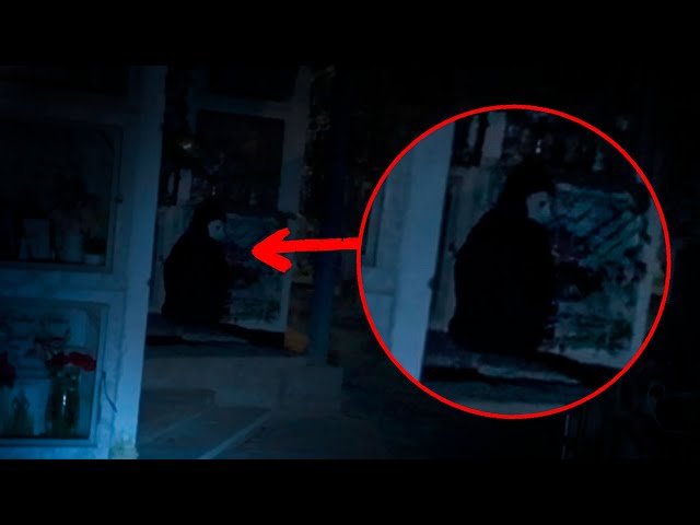 WE FILMED THE WOMAN CRYING IN THE CEMETERY | CHILE