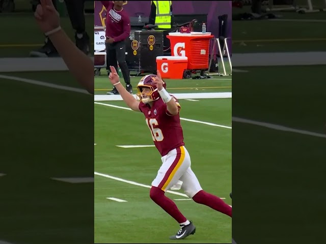 Athan's first TD pass 🎯 #nfl #commanders #football #shorts #raisehail