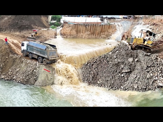 Really Amazing Project! Building a Dam Around a Deep Hole to Build a Base in a Deep River | ma123