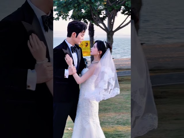 Who was the one clamoring to take the picture?  #drama #chinesedrama #minidrama # #movie #kdrama