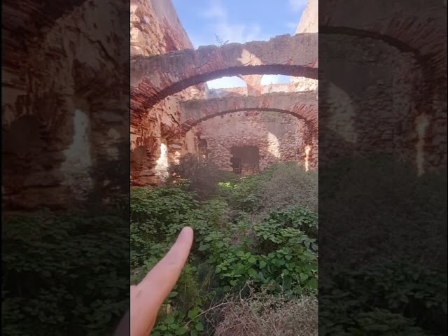 Exploring Dark Ruins: Discovering a Light at the End! #shorts