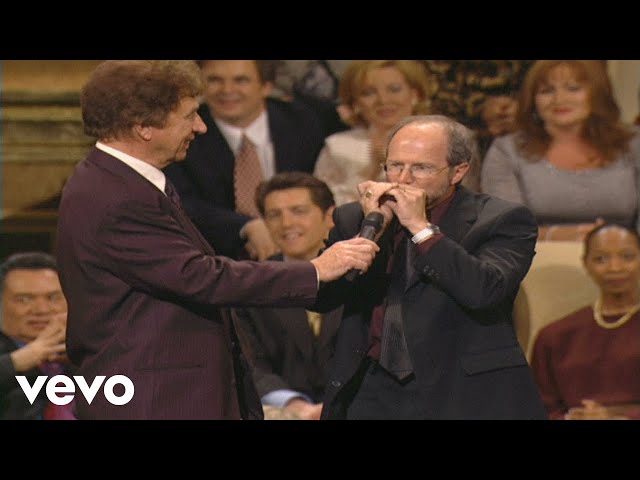 Bill & Gloria Gaither - Classical Harmonica Medley [Live] ft. Buddy Greene
