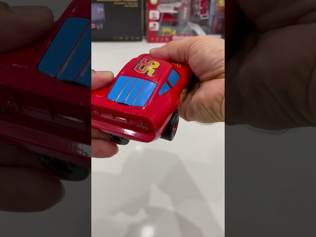 [ASMR Unboxing] Satisfying Spray on Lightning McQueen Diecast Car  #Shorts