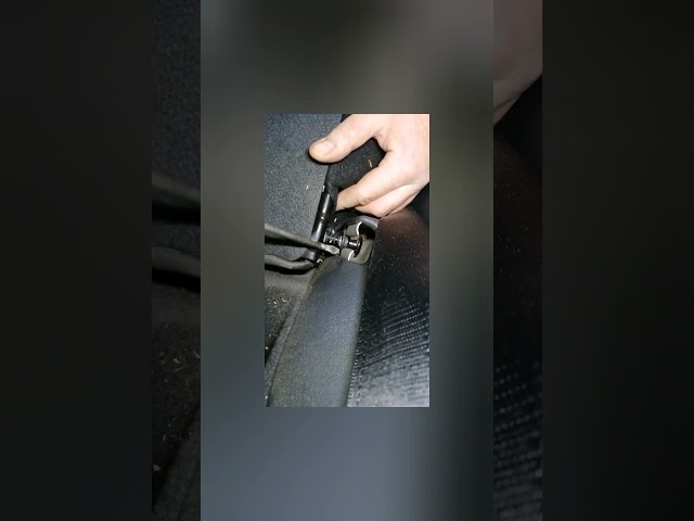How to Remove Opel / Vauxhall Astra H Rear Seat #shorts