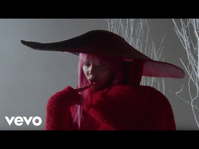 ADÉLA - KGB (Official Music Video)